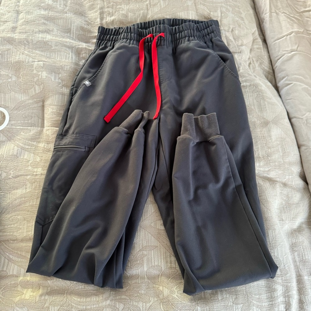 Figs high waisted jogger scrub pants in charcoal